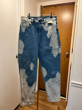 Cello High Rise Bleach Dye Tie Dye Mom Jeans Denim Size JR/11 W/29.5”